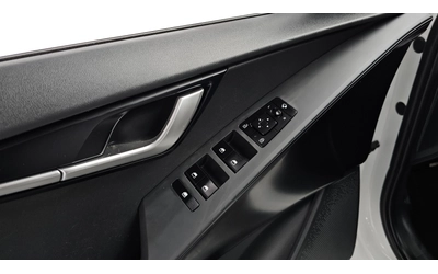 Kia Niro 1.6 Hybrid Trendy | Камера | Отопляем волан - автомобили, коли, обяви за нови и употребявани 13
