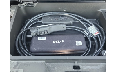 Kia Niro Limited - автомобили, коли, обяви за нови и употребявани 12
