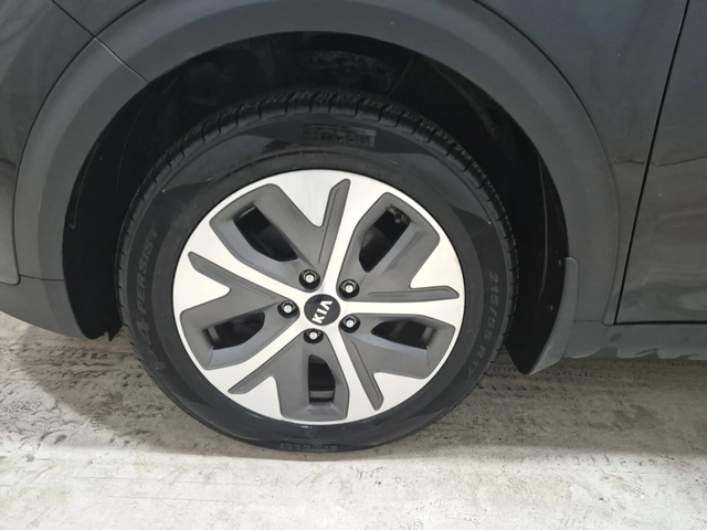 Kia Niro TOURING - автомобили, коли, обяви за нови и употребявани 6