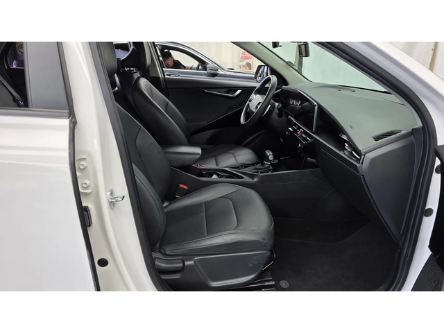 Kia Niro Niro Trendy 1.6 GDi Hybrid - автомобили, коли, обяви за нови и употребявани 9