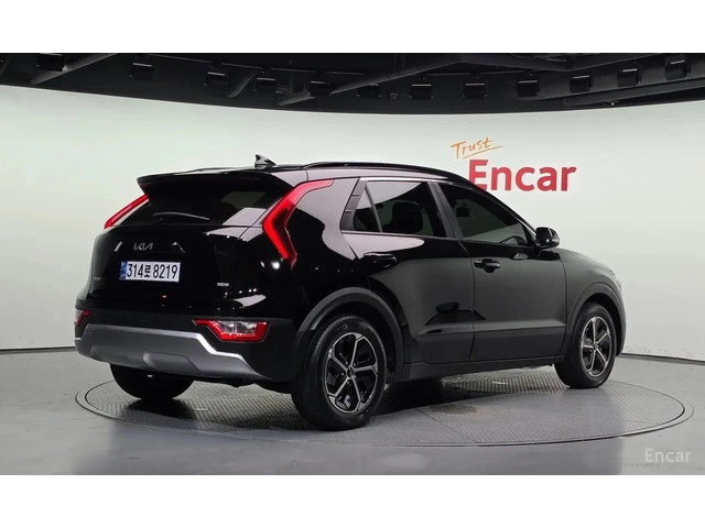 Kia Niro Hybrid Prestige | HUD | Обдухване - автомобили, коли, обяви за нови и употребявани 1