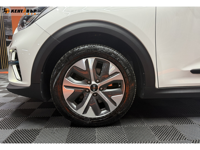 Kia Niro - автомобили, коли, обяви за нови и употребявани 6
