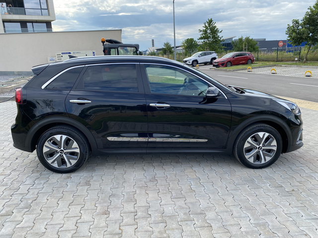 Kia Niro E-NIRO/ 64 kWh/ More/ Очакван ! - автомобили, коли, обяви за нови и употребявани 3
