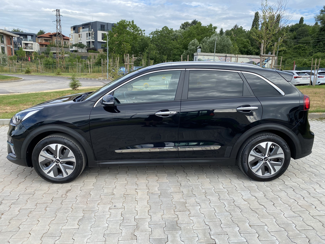 Kia Niro E-NIRO/ 64 kWh/ More/ Очакван ! - автомобили, коли, обяви за нови и употребявани 7