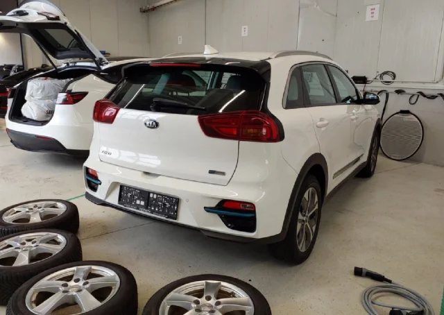 Kia Niro e-Niro 67 kWh (204 кс) - автомобили, коли, обяви за нови и употребявани 1