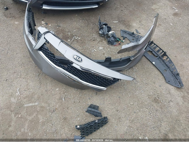 Kia Optima 2.4L I-4 DI, DOHC, VVT, 185HP Front Wheel Drive - автомобили, коли, обяви за нови и употребявани 11