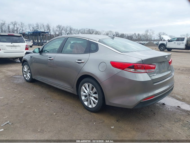Kia Optima 2.4L I-4 DI, DOHC, VVT, 185HP Front Wheel Drive - автомобили, коли, обяви за нови и употребявани 2