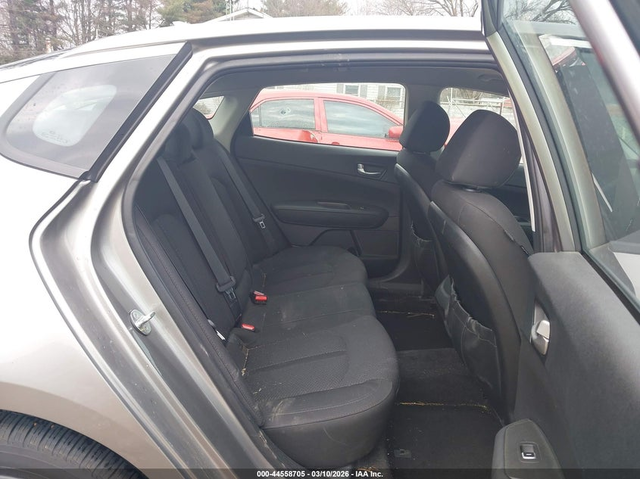 Kia Optima 2.4L I-4 DI, DOHC, VVT, 185HP Front Wheel Drive - автомобили, коли, обяви за нови и употребявани 7