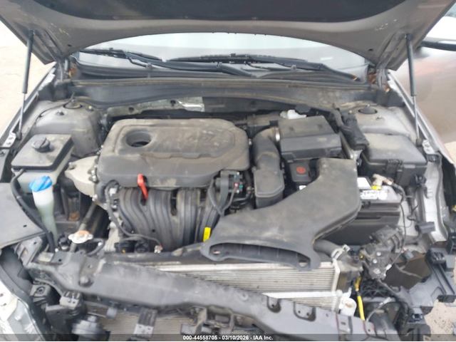 Kia Optima 2.4L I-4 DI, DOHC, VVT, 185HP Front Wheel Drive - автомобили, коли, обяви за нови и употребявани 9