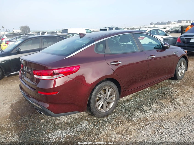 Kia Optima 2.4L I-4 DI, DOHC, VVT, 185HP Front Wheel Drive - автомобили, коли, обяви за нови и употребявани 3