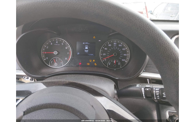 Kia Optima 2.4L I-4 DI, DOHC, VVT, 185HP Front Wheel Drive - автомобили, коли, обяви за нови и употребявани 6