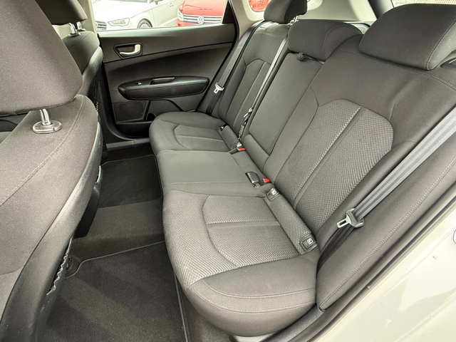 Kia Optima 1.7 CRDi EURO6B * * FULL* * - автомобили, коли, обяви за нови и употребявани 7