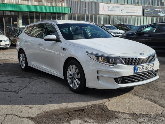 Kia Optima 1.7 CRDI 140k.c EURO 6B - автомобили, коли, обяви за нови и употребявани 0