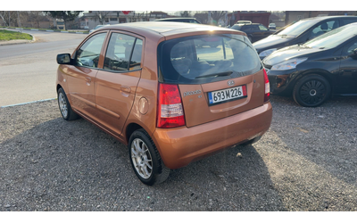 Kia Picanto 1.1 ЕХ АВТОМАТИК - автомобили, коли, обяви за нови и употребявани 6