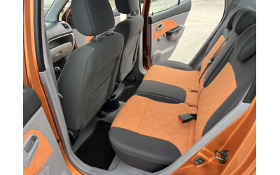 Kia Picanto 1.1I 65кс 89 000км КЛИМАТИК - автомобили, коли, обяви за нови и употребявани 7