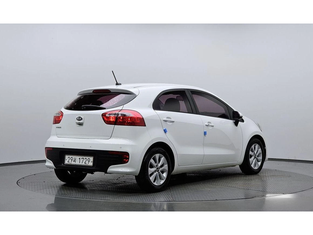 Kia Pride 5DR 1.6 GDI Luxury * НАЙ-ДОБРА ЦЕНА В БЪЛГАРИЯ* - автомобили, коли, обяви за нови и употребявани 1