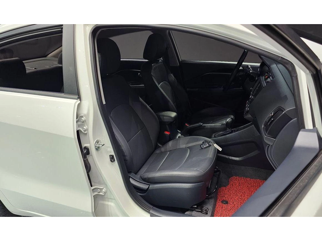 Kia Pride 4DR 1.6 GDI Luxury * НАЙ-ДОБРА ЦЕНА В БЪЛГАРИЯ* - автомобили, коли, обяви за нови и употребявани 9