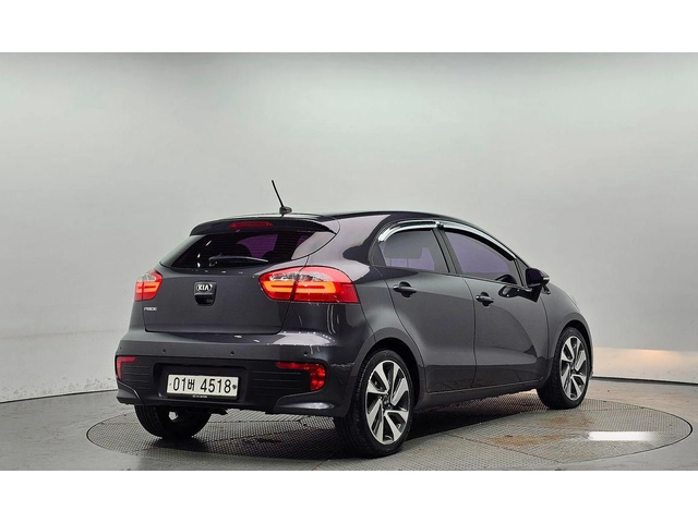 Kia Pride 5DR 1.6 GDI Prestige * НАЙ-ДОБРА ЦЕНА В БЪЛГАРИЯ* - автомобили, коли, обяви за нови и употребявани 1