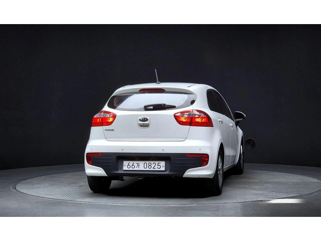 Kia Pride 5DR 1.6 GDI Luxury * НАЙ-ДОБРА ЦЕНА В БЪЛГАРИЯ* - автомобили, коли, обяви за нови и употребявани 3