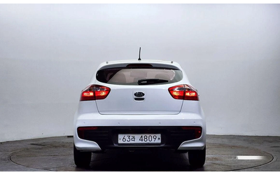 kia-pride - 3