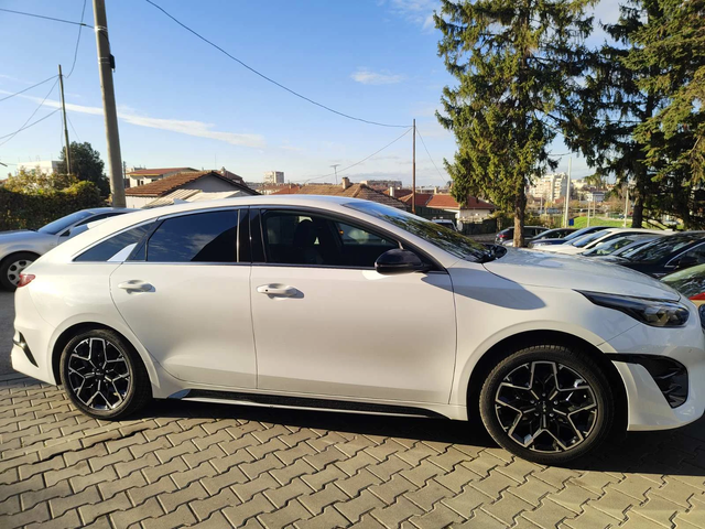 Kia Pro ceed - автомобили, коли, обяви за нови и употребявани 3
