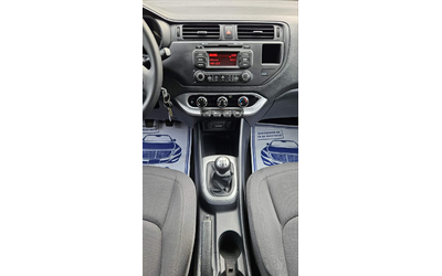 Kia Rio 1.2 I - автомобили, коли, обяви за нови и употребявани 9
