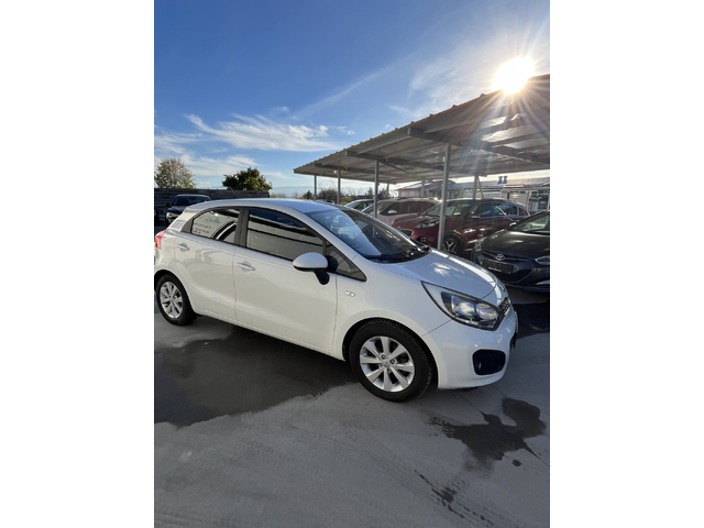 Kia Rio 1.2 LPG - автомобили, коли, обяви за нови и употребявани 1
