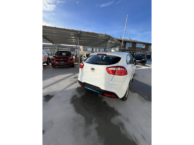 Kia Rio 1.2 LPG - автомобили, коли, обяви за нови и употребявани 7