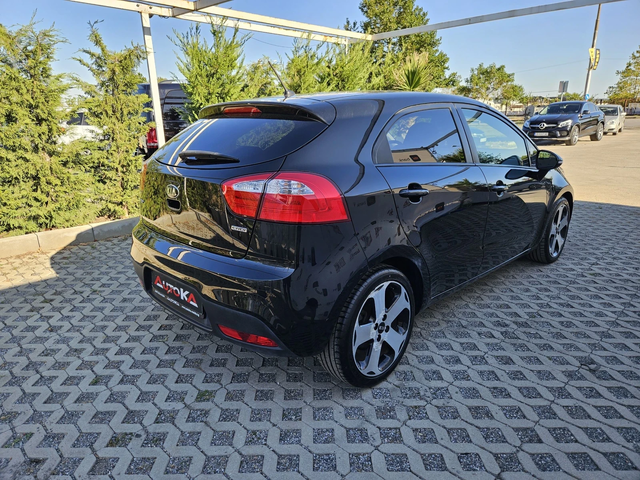 Kia Rio 1.4CRDI-90кс= 155.000км= 6СКОРОСТИ - автомобили, коли, обяви за нови и употребявани 2