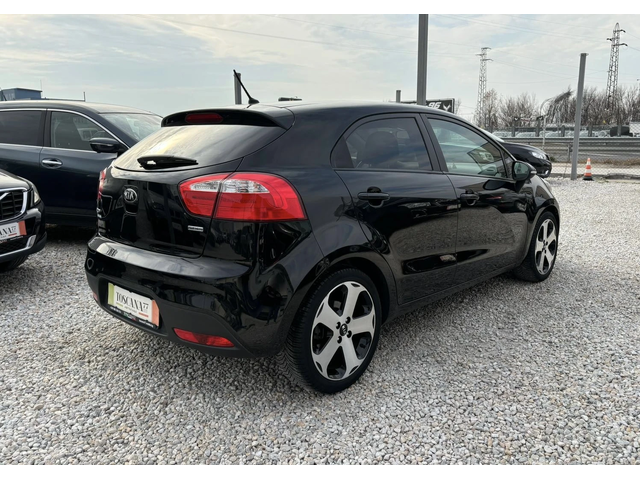 Kia Rio 1.4crdi * 90k.c.* LED * ЛИЗИНГ* - автомобили, коли, обяви за нови и употребявани 3