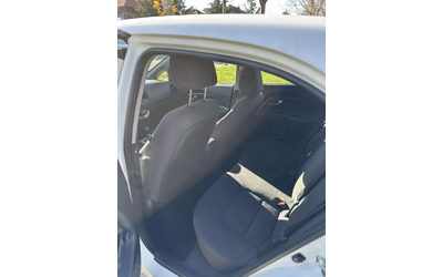 Kia Rio - автомобили, коли, обяви за нови и употребявани 10