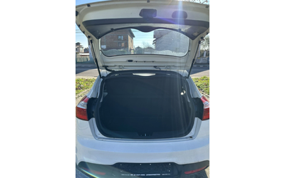 Kia Rio - автомобили, коли, обяви за нови и употребявани 11