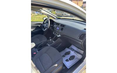 Kia Rio - автомобили, коли, обяви за нови и употребявани 13