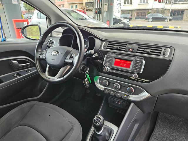 Kia Rio 1.2 CRDI KLIMA/Euro6b - автомобили, коли, обяви за нови и употребявани 10