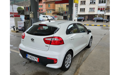 kia-rio - 5
