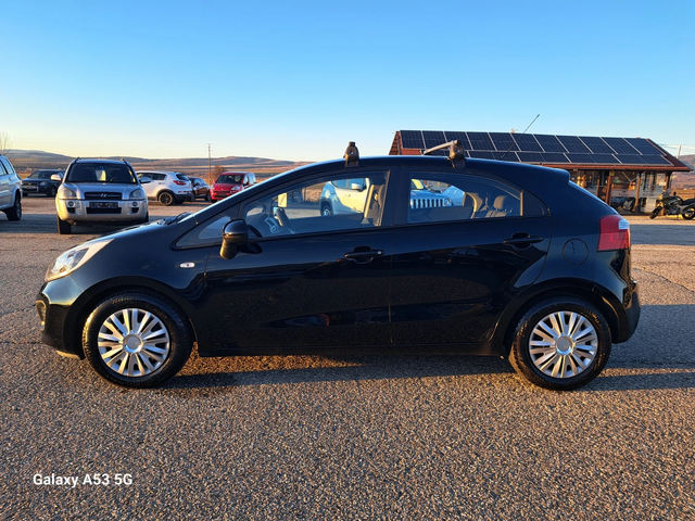 Kia Rio 1, 2 i - автомобили, коли, обяви за нови и употребявани 4