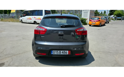 kia-rio - 4