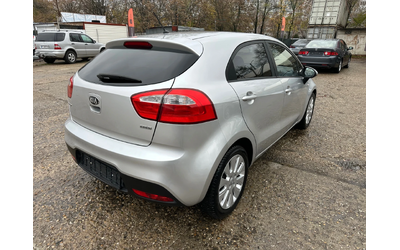 kia-rio - 4