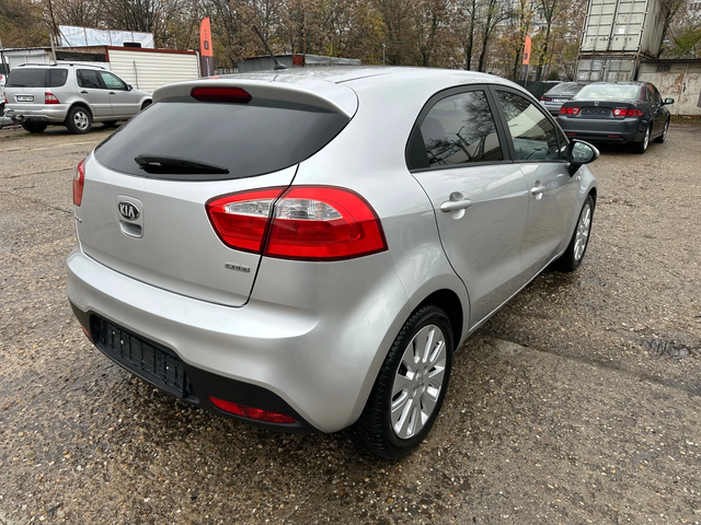 Kia Rio 1.4 CRDI / 90 кс - автомобили, коли, обяви за нови и употребявани 4