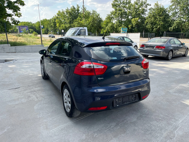 Kia Rio Газ - автомобили, коли, обяви за нови и употребявани 5