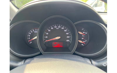 Kia Rio Газ - автомобили, коли, обяви за нови и употребявани 9