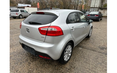 kia-rio - 4