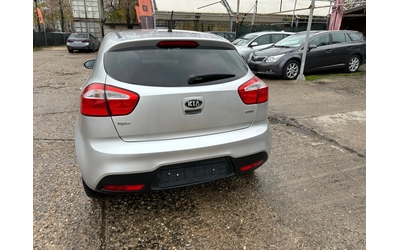 kia-rio - 5
