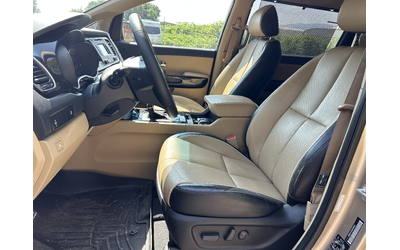 Kia Sedona EX - автомобили, коли, обяви за нови и употребявани 6