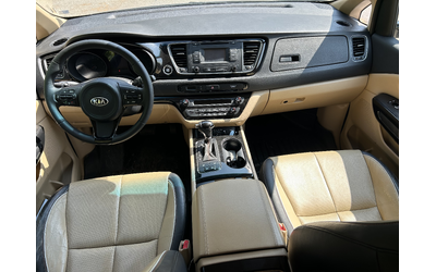 Kia Sedona EX - автомобили, коли, обяви за нови и употребявани 8
