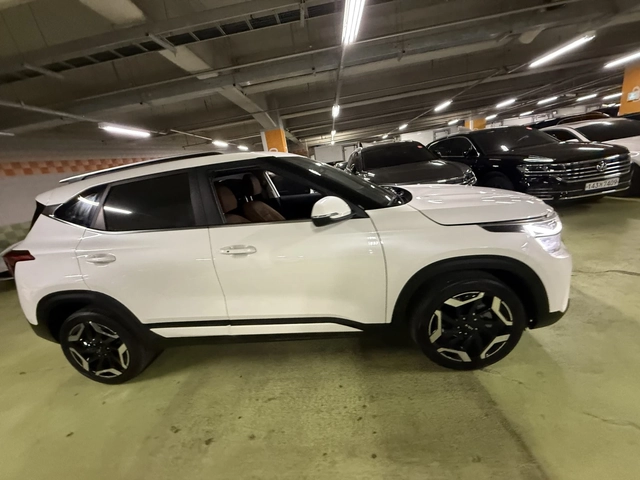Kia Seltos 2.0 MPI  - ОЧАКВАН ВНОС - автомобили, коли, обяви за нови и употребявани 2