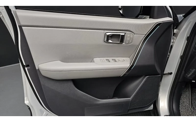 Kia Seltos 1.6 HYBRID / SIGNATURE / 360 КАМЕРИ / ОБДУХ - автомобили, коли, обяви за нови и употребявани 7