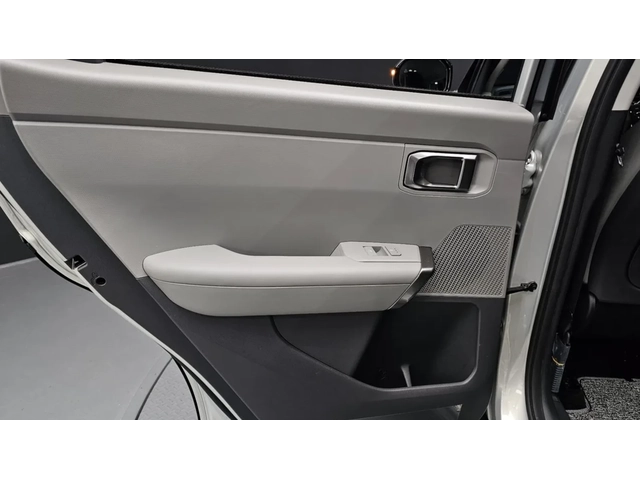Kia Seltos 1.6 HYBRID / SIGNATURE / 360 КАМЕРИ / ОБДУХ - автомобили, коли, обяви за нови и употребявани 8