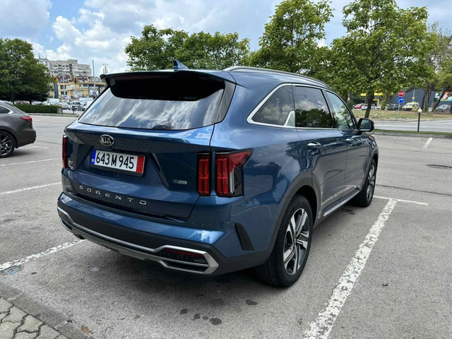 Kia Sorento 6+ 1 1.6Т HEV 4x4 EVOLUTION hybrid Full Panorama - автомобили, коли, обяви за нови и употребявани 4