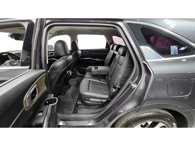 Kia Sorento 4th Generation Diesel 2.2 4WD Trendy - автомобили, коли, обяви за нови и употребявани 10